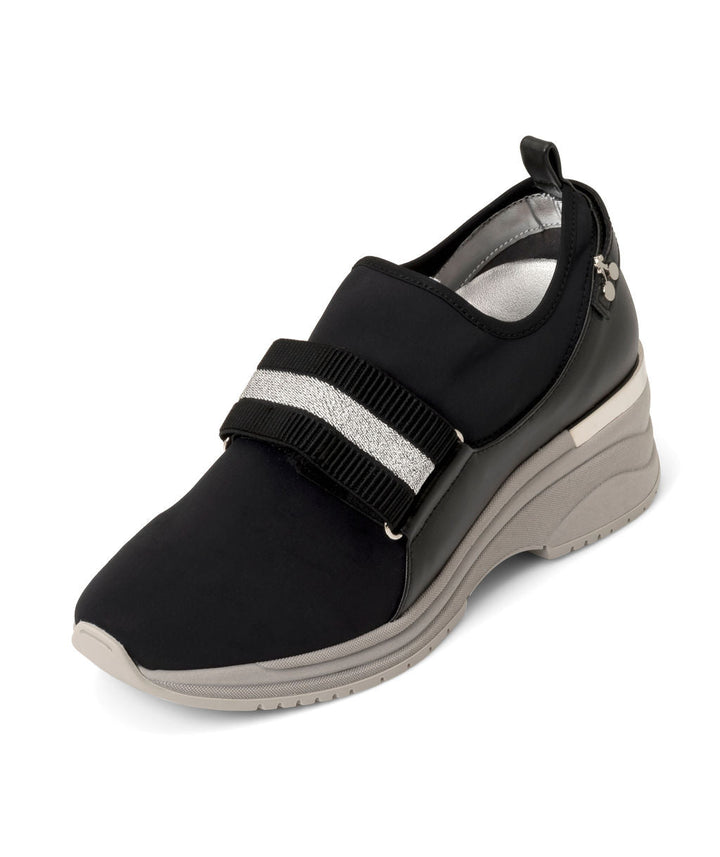 Sundae Savories Sneakers Licorice made with Recycled Lycra & Wine Grapes