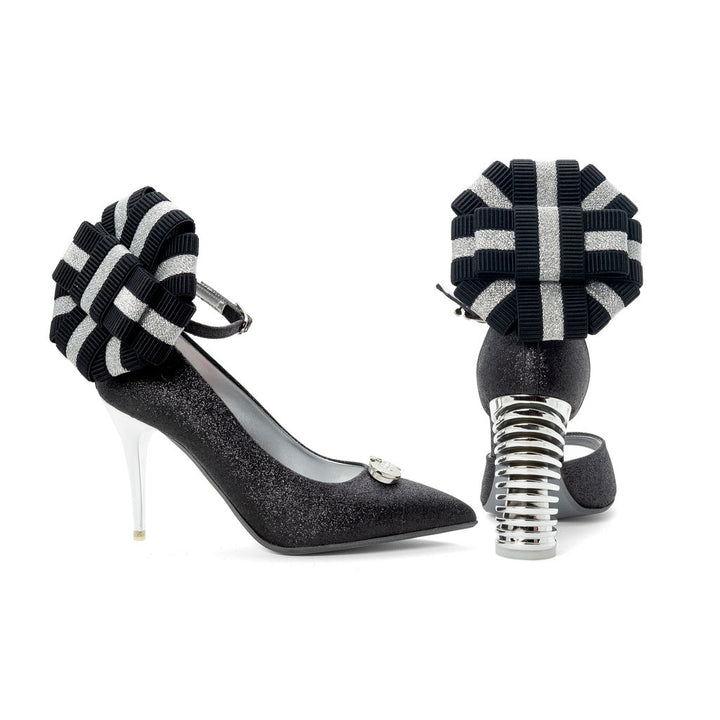 Delicious Pump made from Recycled Leather on a Silver Stiletto Stick Silver à la Mode