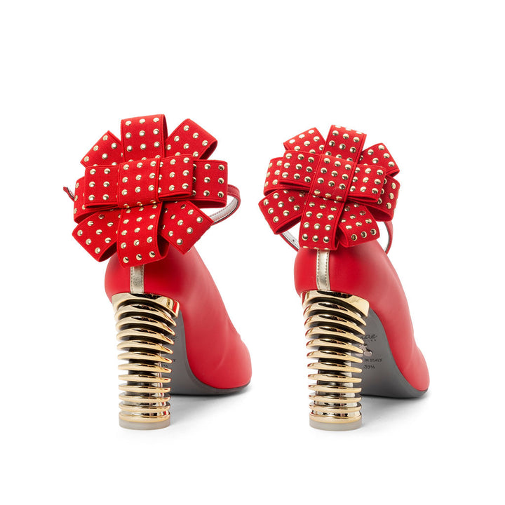 Mamu's Cherry Push Up Pump made from Wine Grapes on a Gold Swirl Cone à la Mode