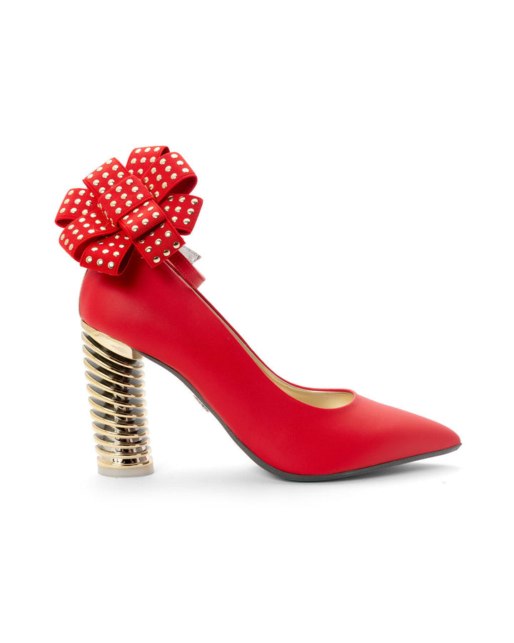 Mamu's Cherry Push Up Pump made from Wine Grapes on a Gold Swirl Cone à la Mode
