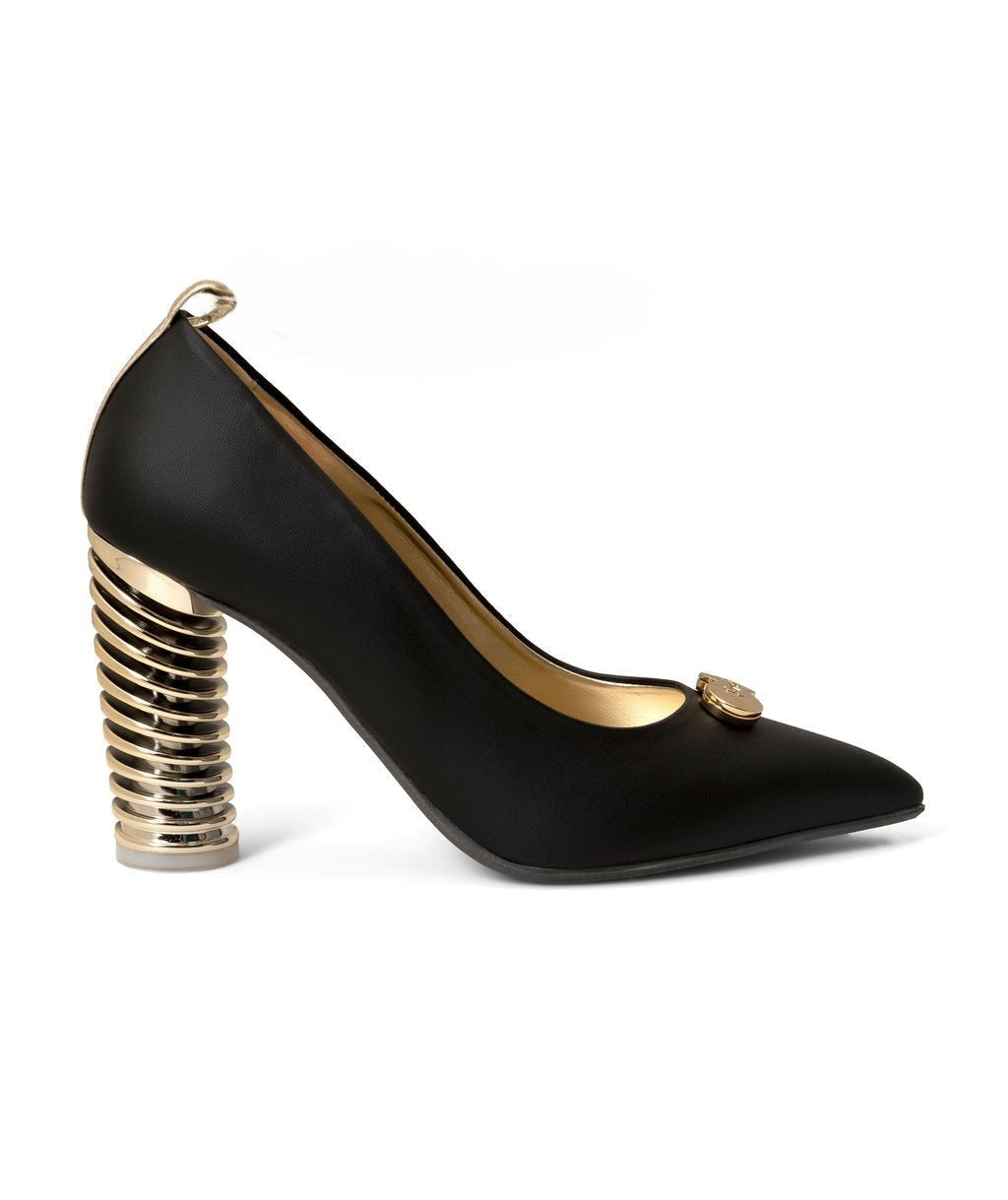Licorice — Black
 Pumps on a Swirl Cone heel
