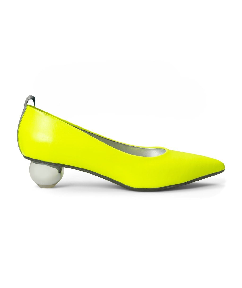 Limoncello — Fluo Yellow
 Flats on a Cherry Cone heel