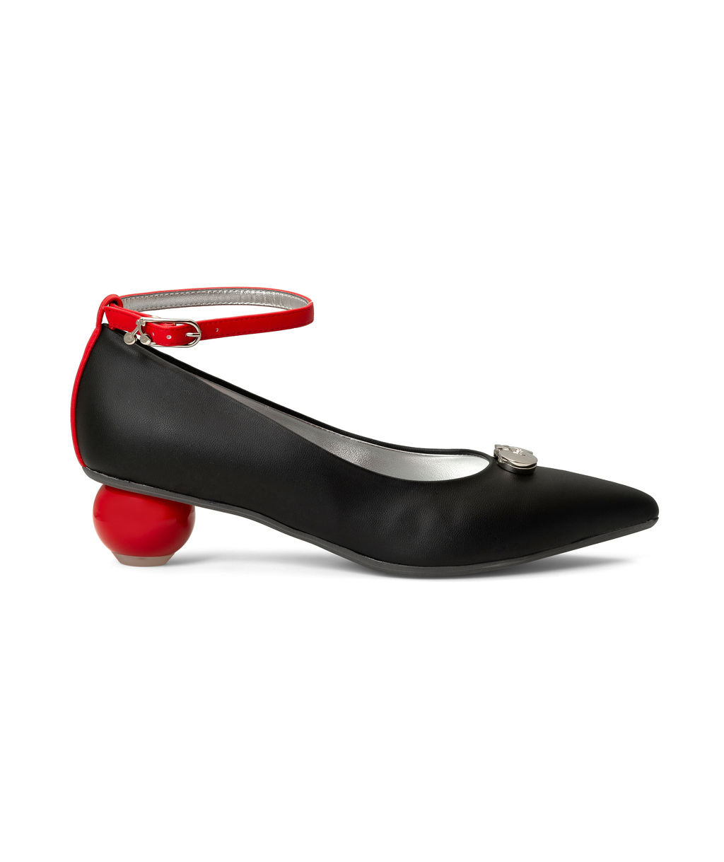 Licorice — Black
 Flats on a Cherry Cone heel