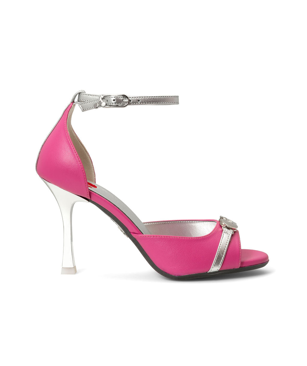 Raspberry — Magenta
 Sandals on a Stroon heel