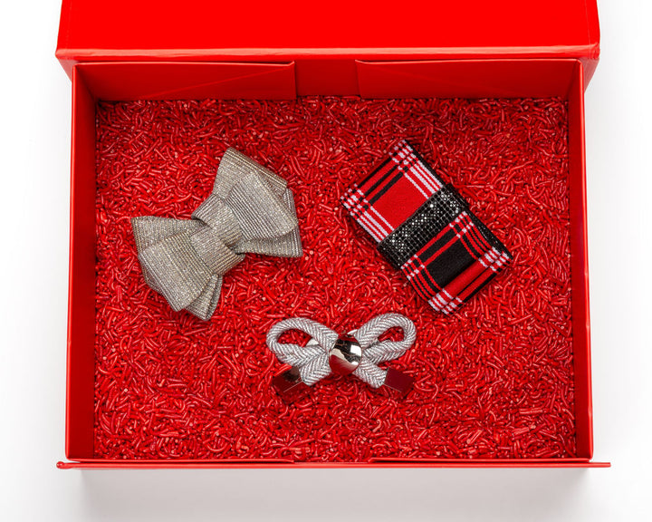 Hollyday Fundle- Three Scoops of Toppings