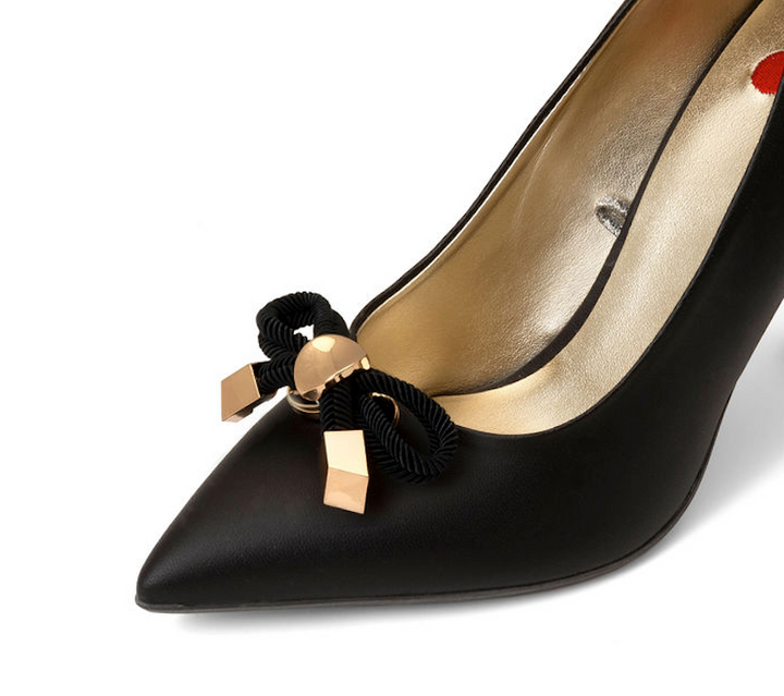 Delicious Pump made from Wine Grapes on a Gold Stiletto Stick à la Mode Rope Bow to Black Friday Holiday
